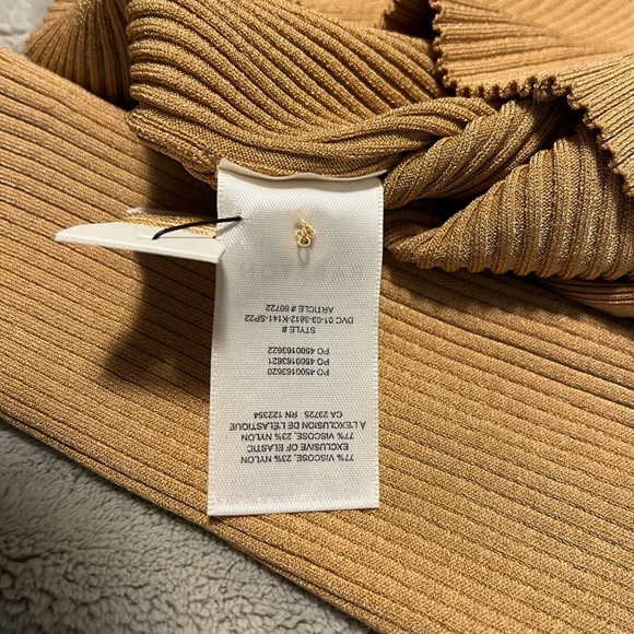 Babaton Finley button down top - Picture 5 of 5